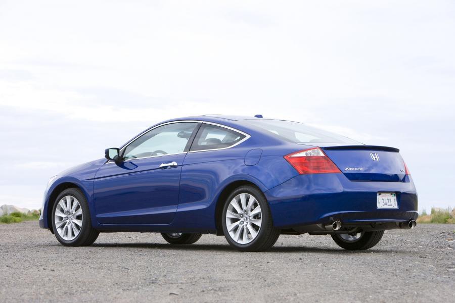  Honda Accord Coupe 2008 года  (US) (фото 17 из 39)